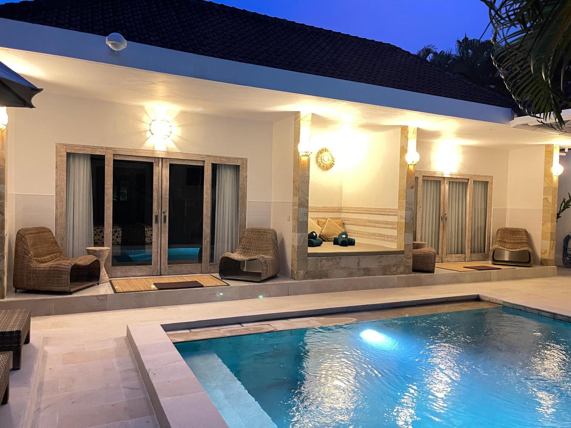 Pennylane Villa Seminyak Esterno foto