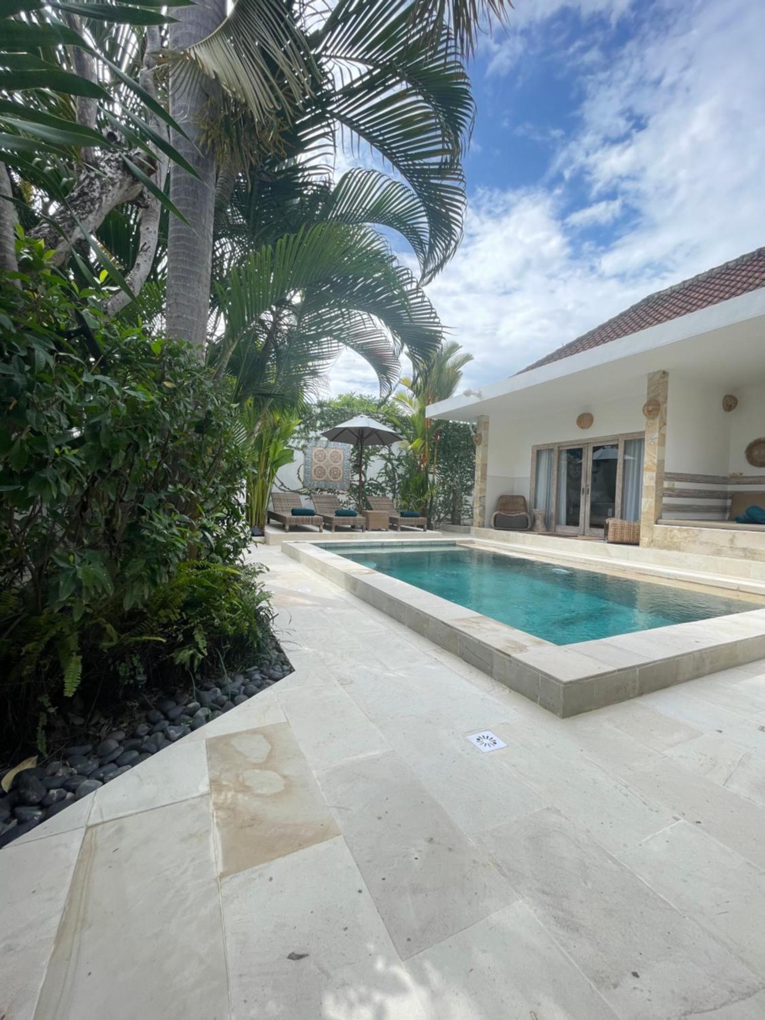 Pennylane Villa Seminyak Esterno foto